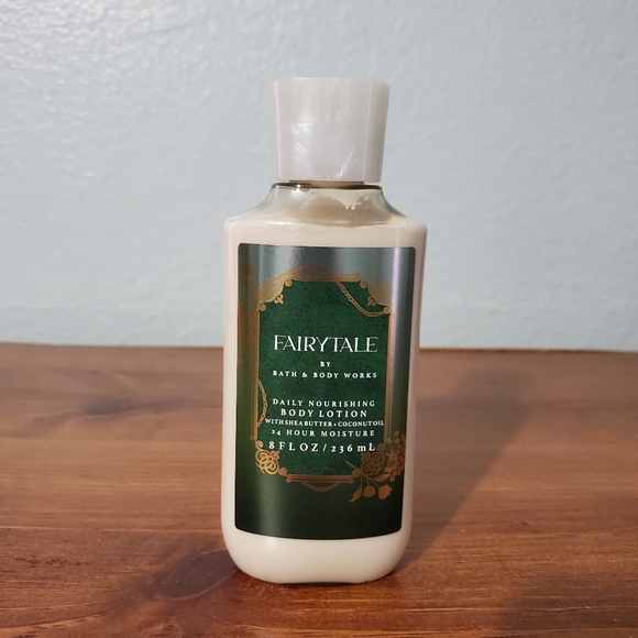 Bath and body works set of 2 body lotions Strawberry Snowflakes and Farytale NWT - Picture 4 of 5